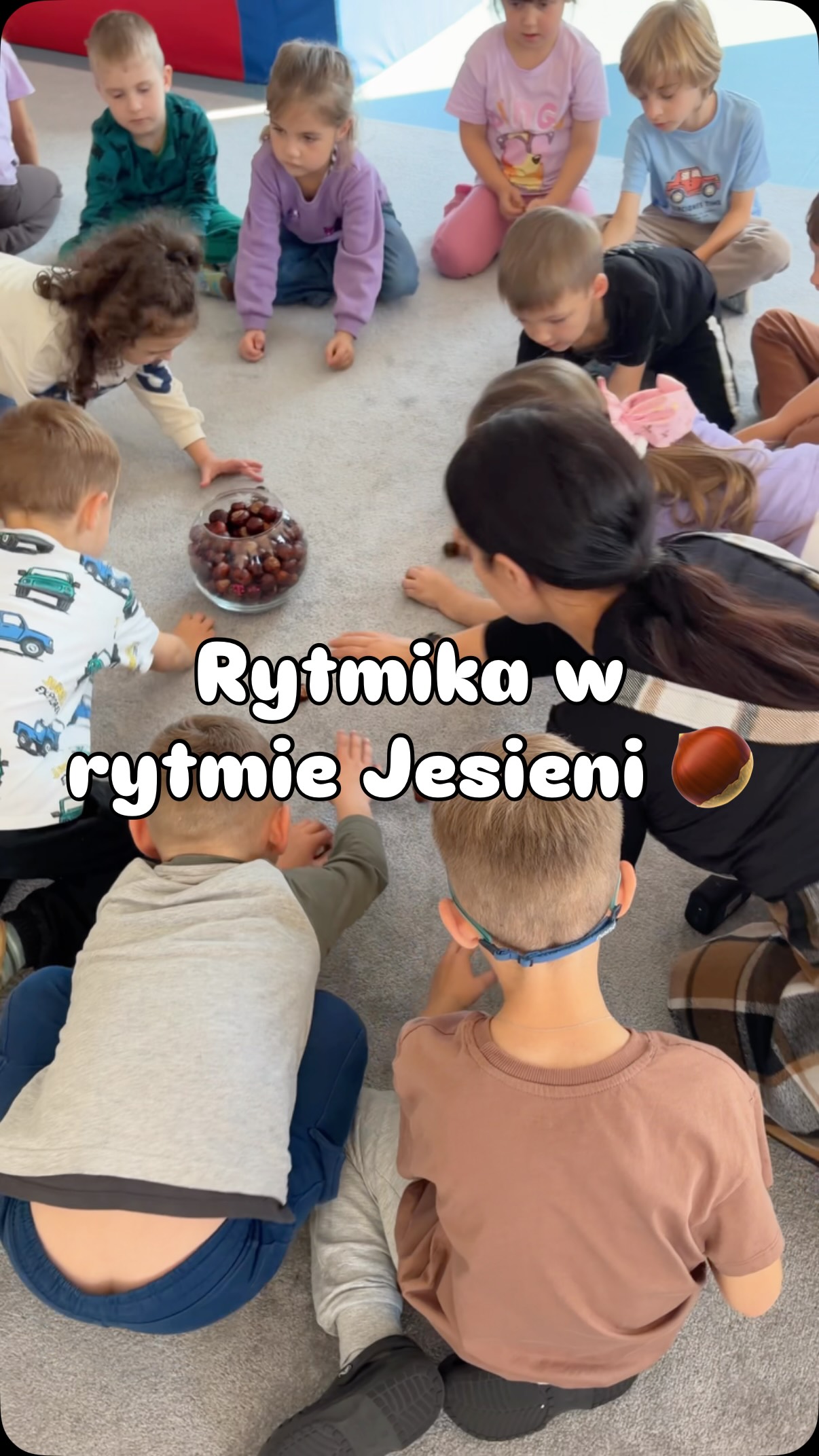 Rytmika i kasztan w roli głównej 🌰

Inspiracja od @kasia.ekomuzyka 

#kasztan #rytmika #przedszkolegdańsk #gdansk